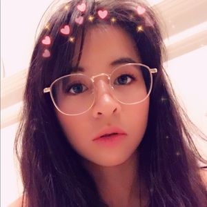 Meet your Posher, Kiana